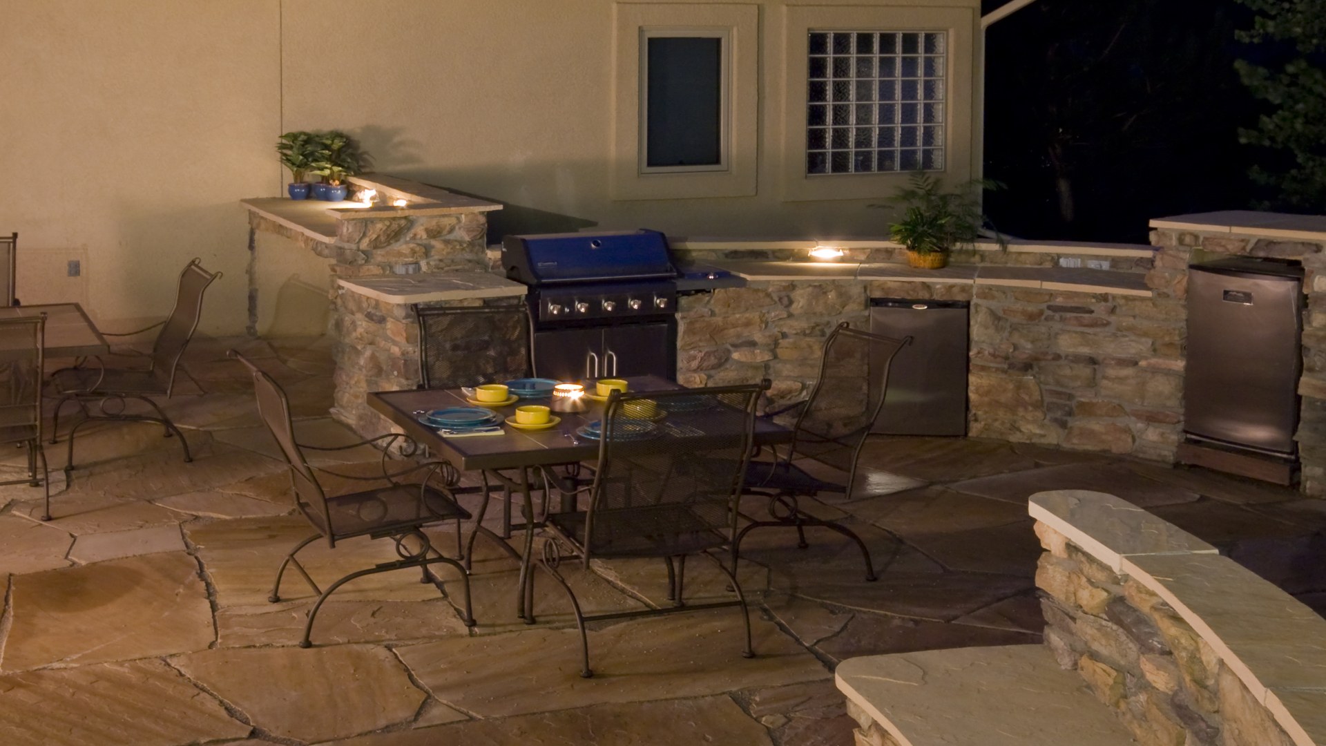 3 Tips for Designing an Outdoor Kitchen From Scratch