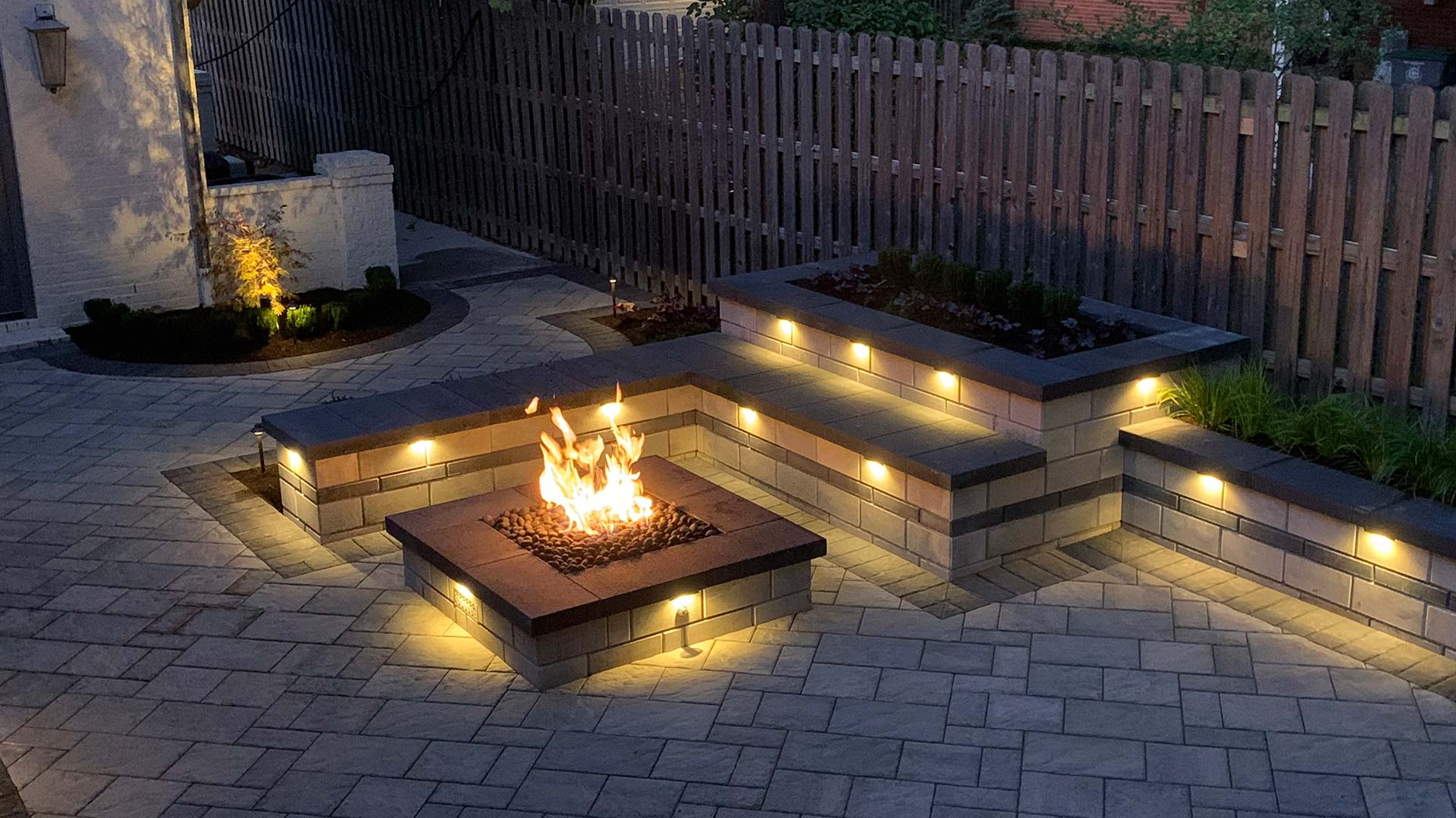 Custom fire pit and patio in Lakeland, TN.