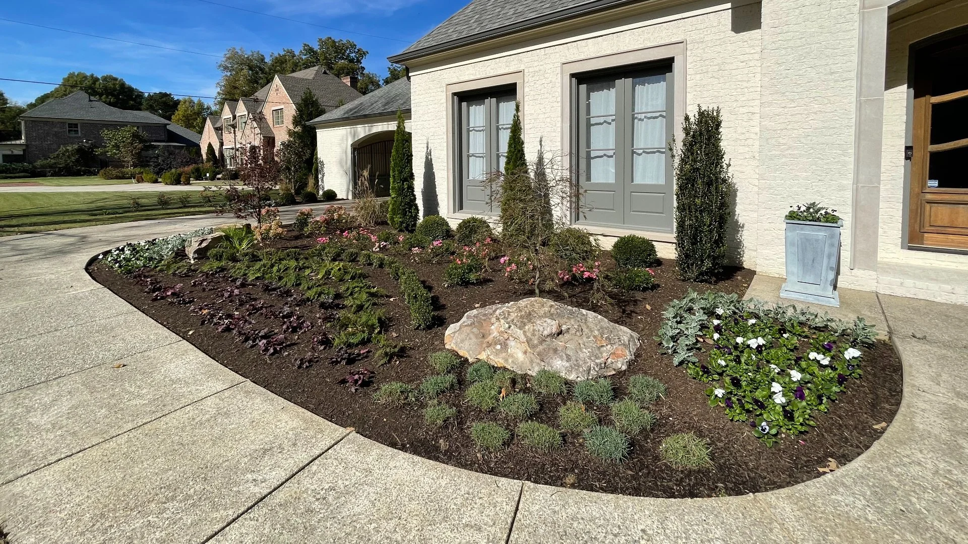 How Long Can You Expect the Mulch in Your Landscape Beds to Last?