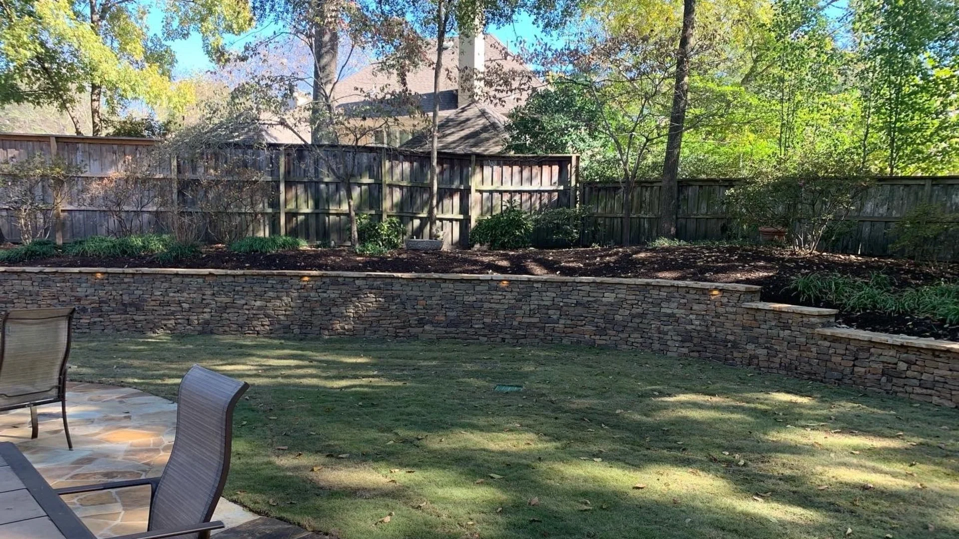 Invest in a Retaining Wall to Get the Most Out of Your Sloped Lawn