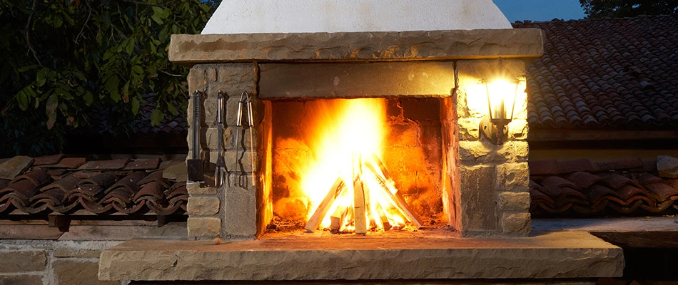 Custom fireplace built with stone pavers in Collierville, TN.