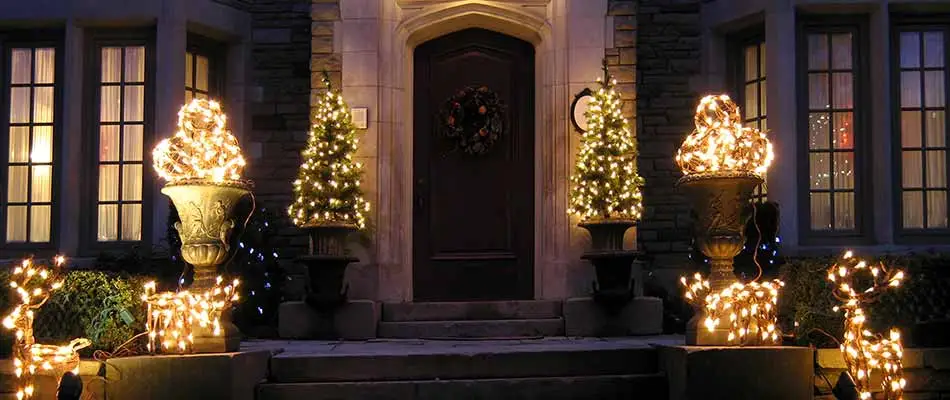 Home with holiday lighting in Germantown, TN.