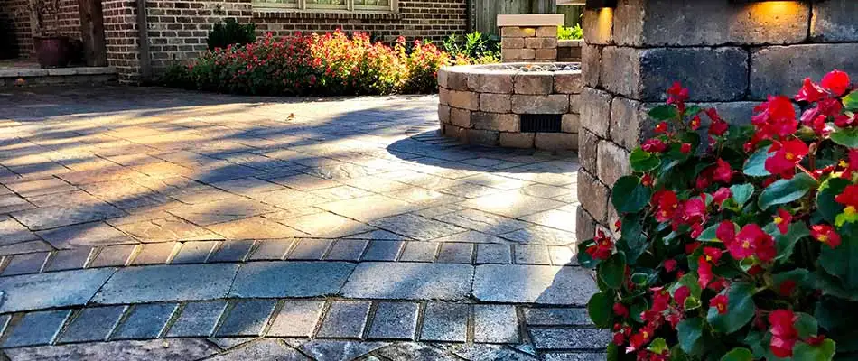 Paver patio with seating wall and fire pit near Bartlett, TN.